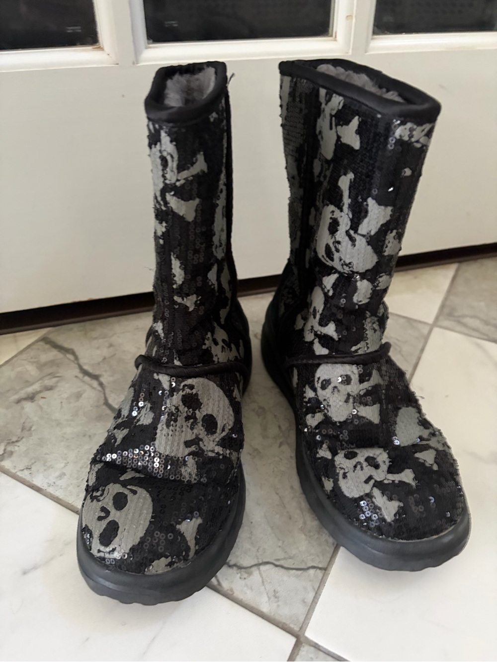 UGG Limited Edition I Love UGG Black Sequin Skull Women's Boots 7